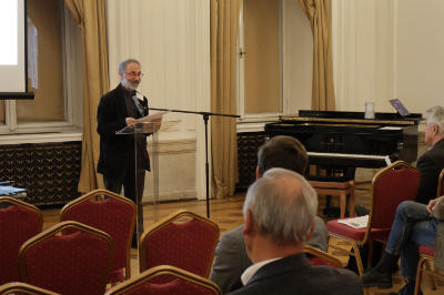 authenticity2025 01 8307 s