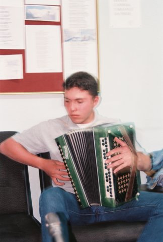 kar_2001_002.jpg