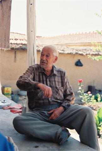 kar_2001_008.jpg